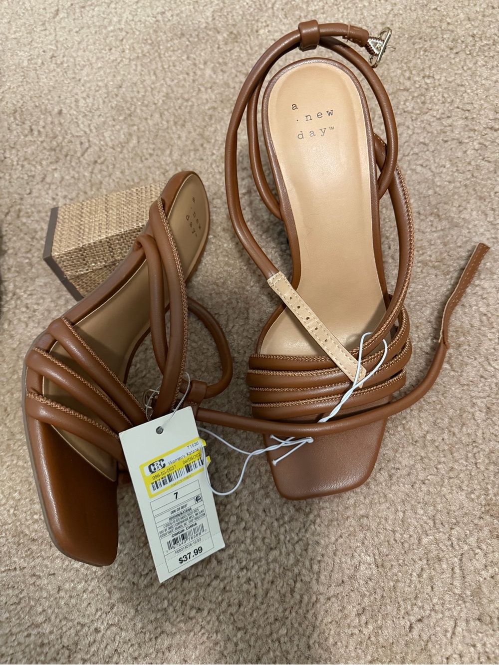A new day sandals size 7 NWT